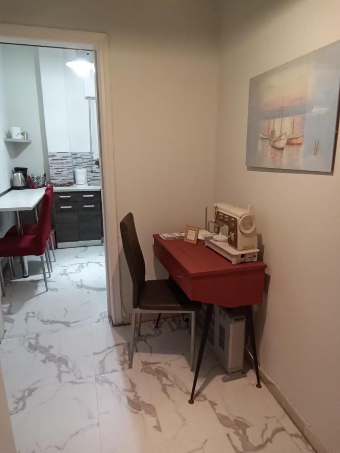 Acropolis Within 10Min. Walk! Apartment Атина Екстериор снимка