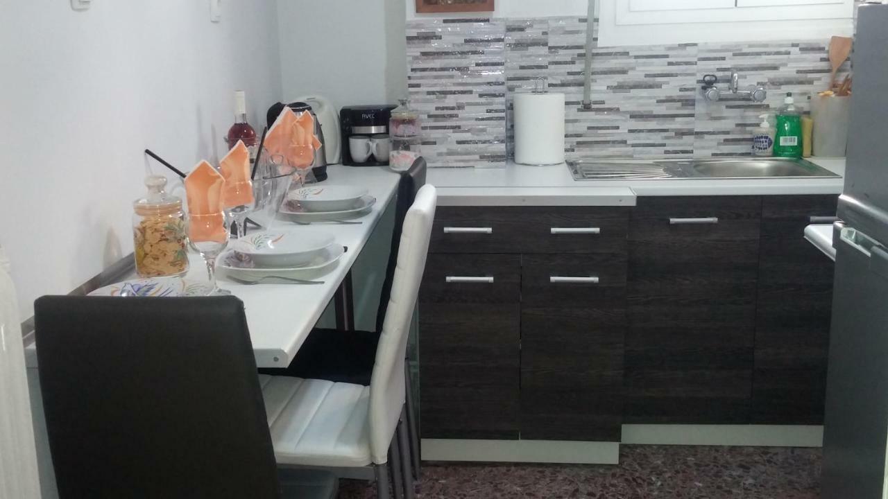 Acropolis Within 10Min. Walk! Apartment Атина Екстериор снимка